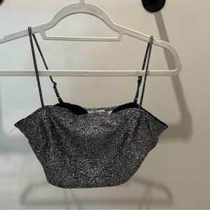 H&M SIZE SMALL CROP TOP